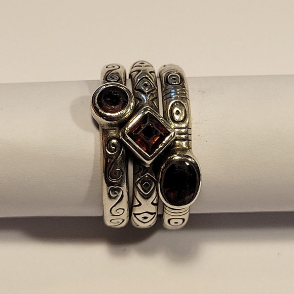 Tejani Sterling Silver and Garnet Stackable Rings - Picture 5 of 15